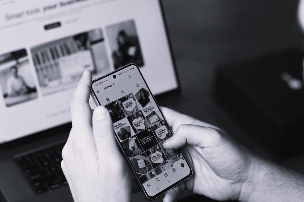 sumup aqc7znjxrom unsplash